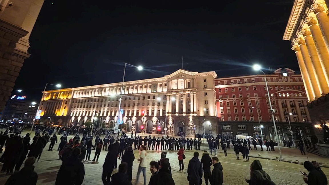 La Bulgarie après les protestations : budget retiré, citoyens mobilisés 