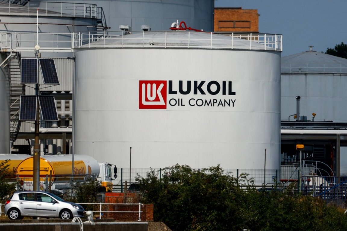 Payment made by Lukoil to state fund lower than sum set down by Energy Ministry