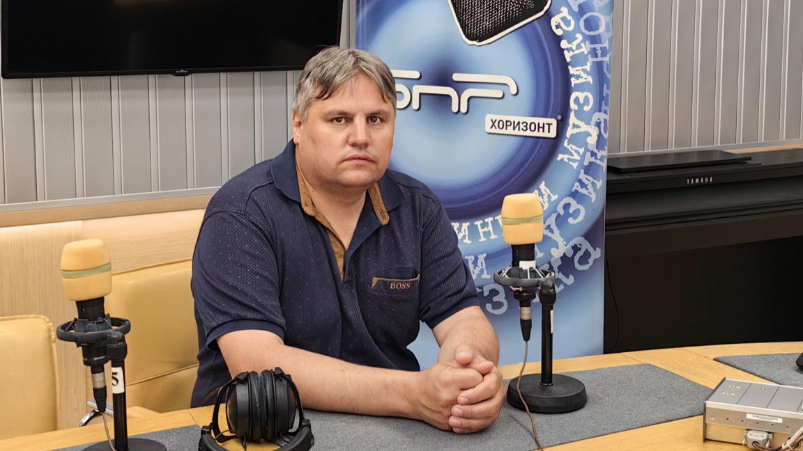 Васил Николов