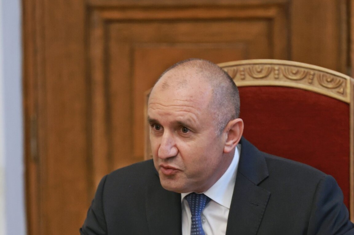 Срещите с най-малките партии слагат край на консултациите при президента за съставяне на кабинет
