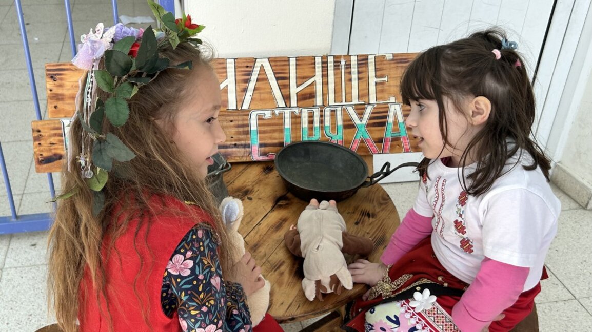 Училище "Родна стряха" в Кипър представя онлайн над 20 български университети 