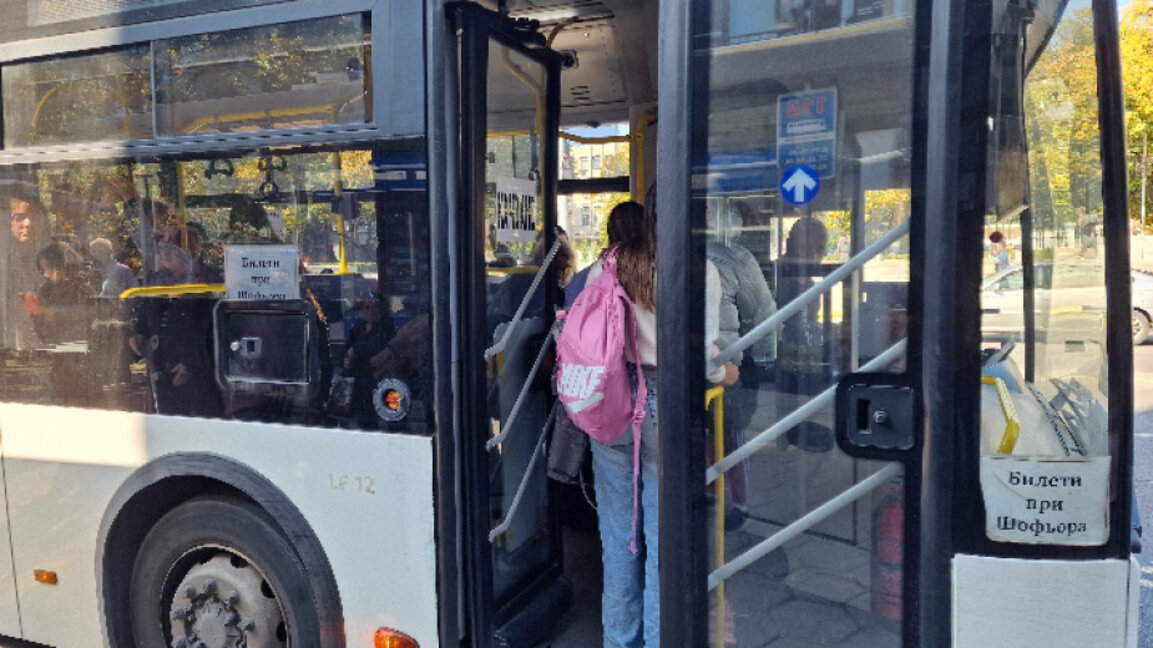 "За" и "против" поръчката за нови превозвачи в Пловдив