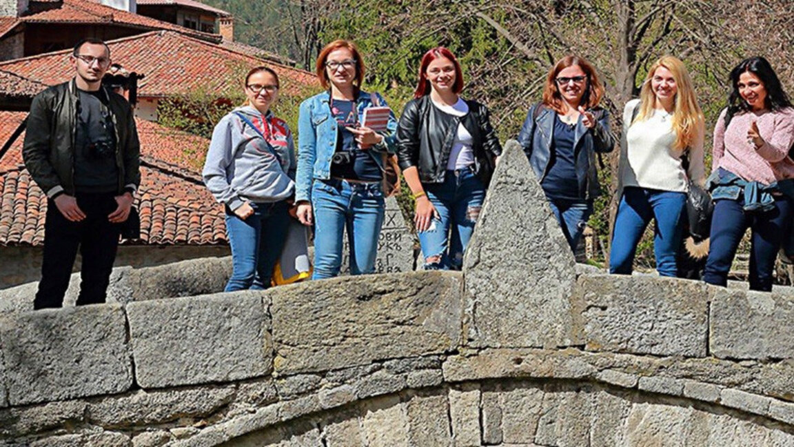 Travel bloggers urge us to explore Bulgaria's most magnetic places with an exhibition