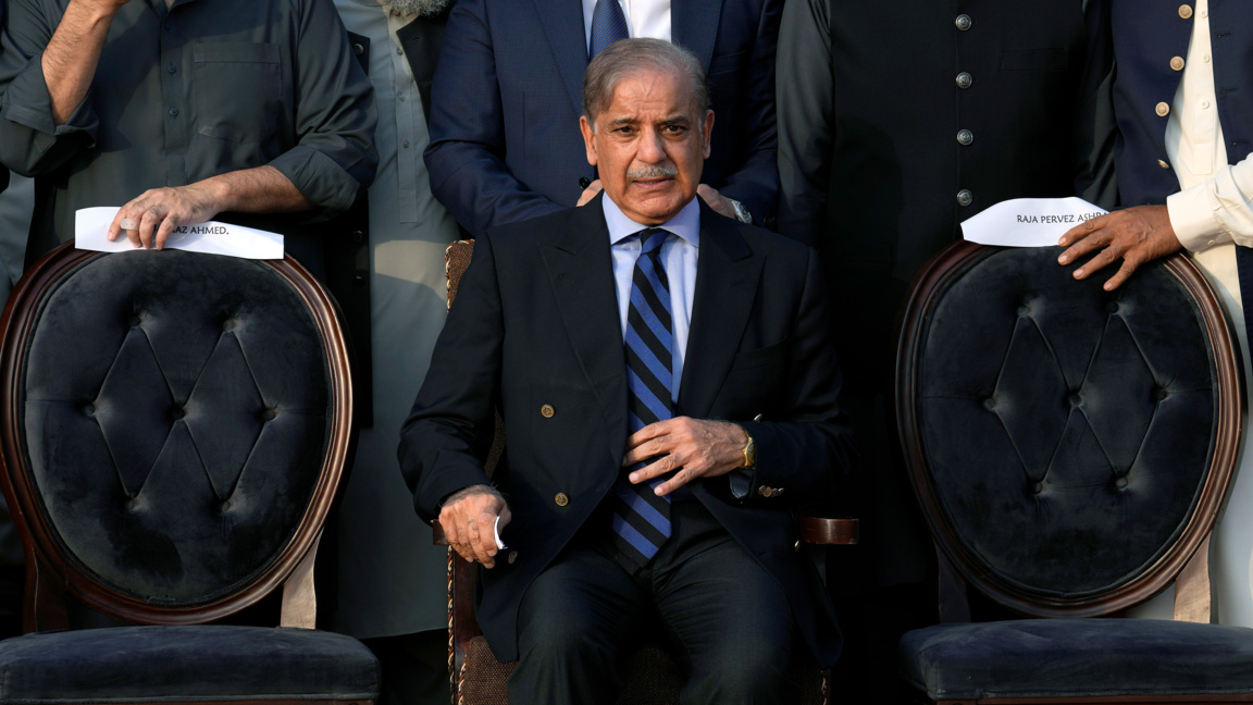 Премиерът на Пакистан Шехбаз Шариф