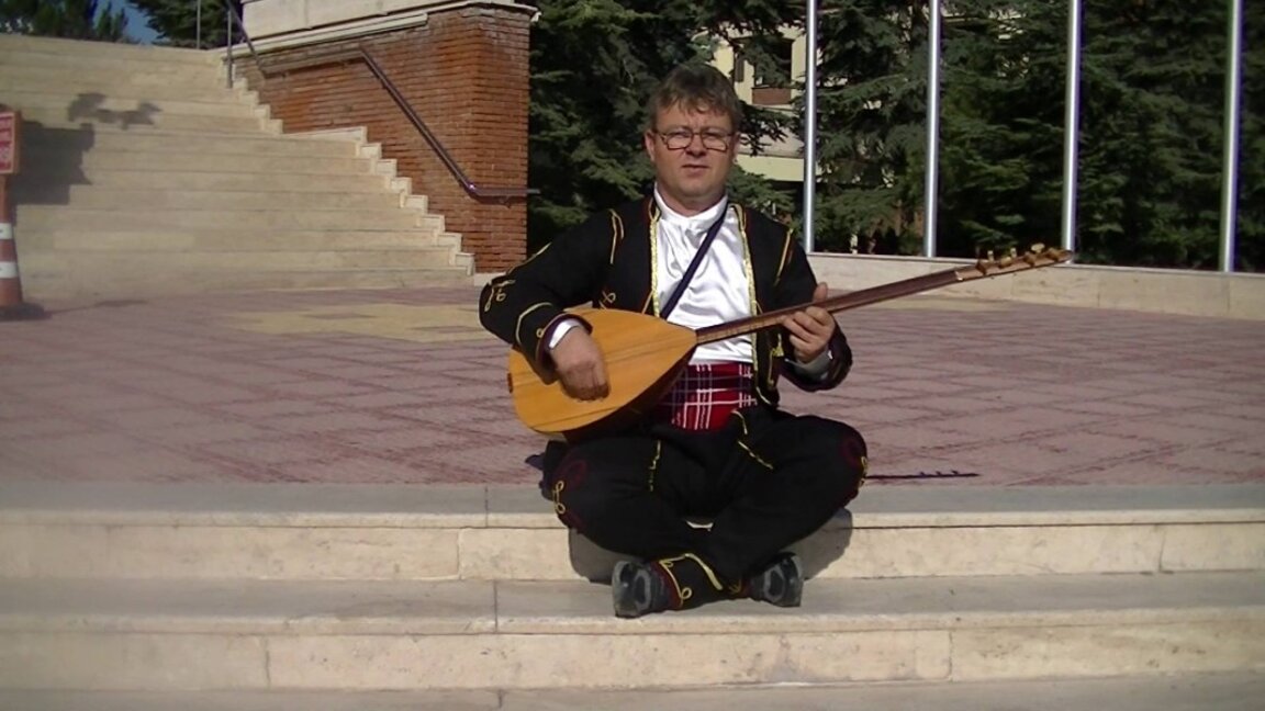 Нишките на паметта