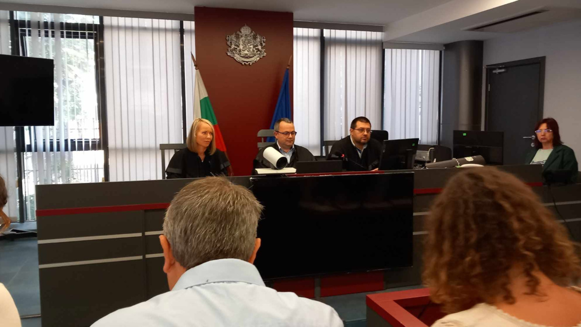 До края на юли Административният съд решава за референдума за завода за барут