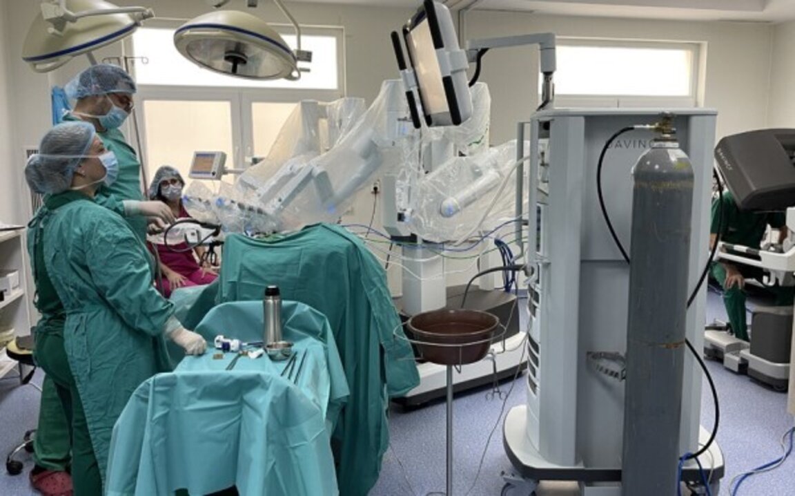 Робот "Да Винчи" спаси пациент в Пловдив