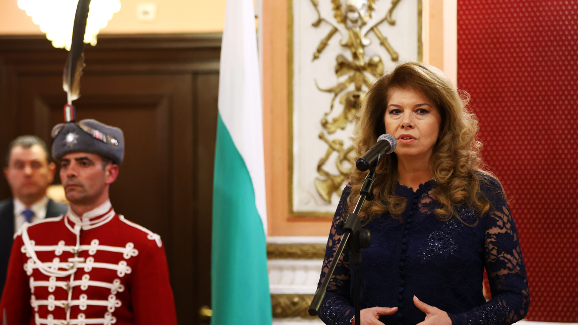 Президентът Илияна Йотова беше домакин на традиционния прием по повод Трети март в Централния военен клуб в София