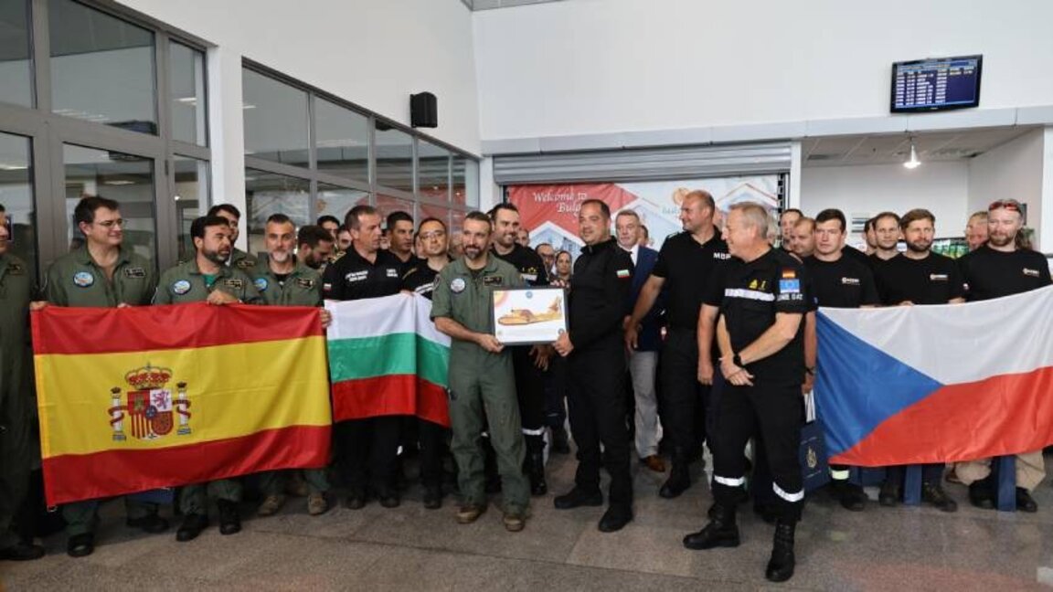 El equipo de bomberos de España y de República Checa