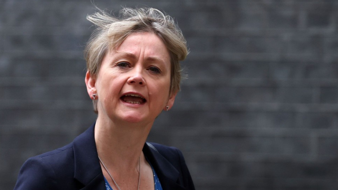 Ивет Купър, министър на вътрешните работи на Великобритания