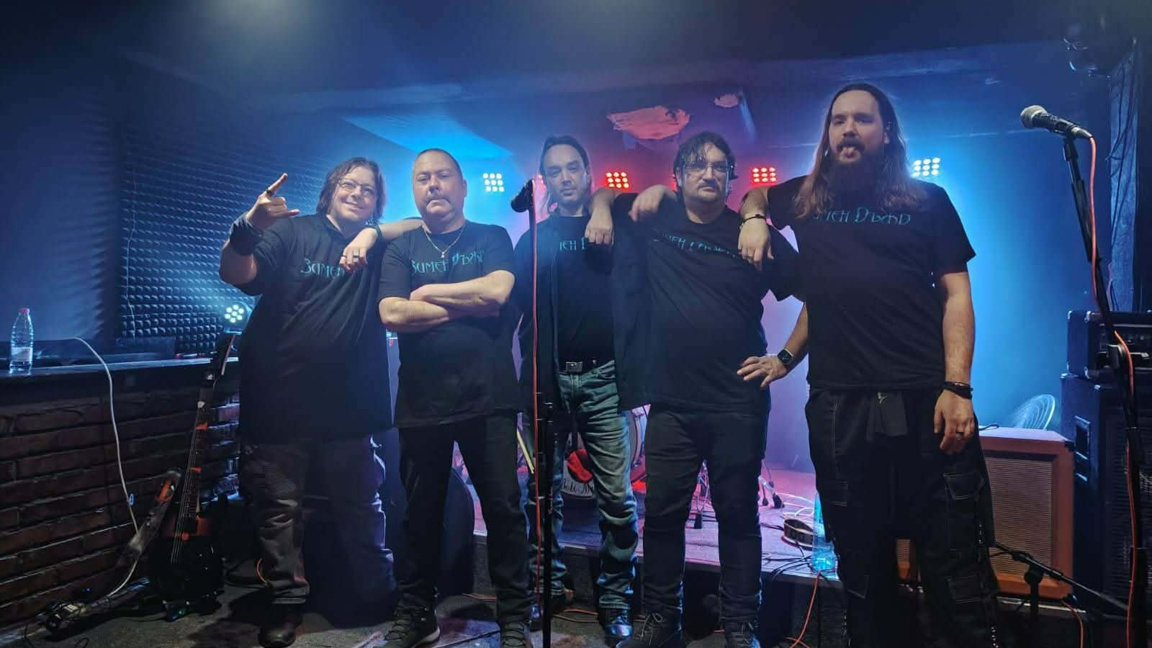 Покана за купон с хард рок, хеви метъл и малко пънк