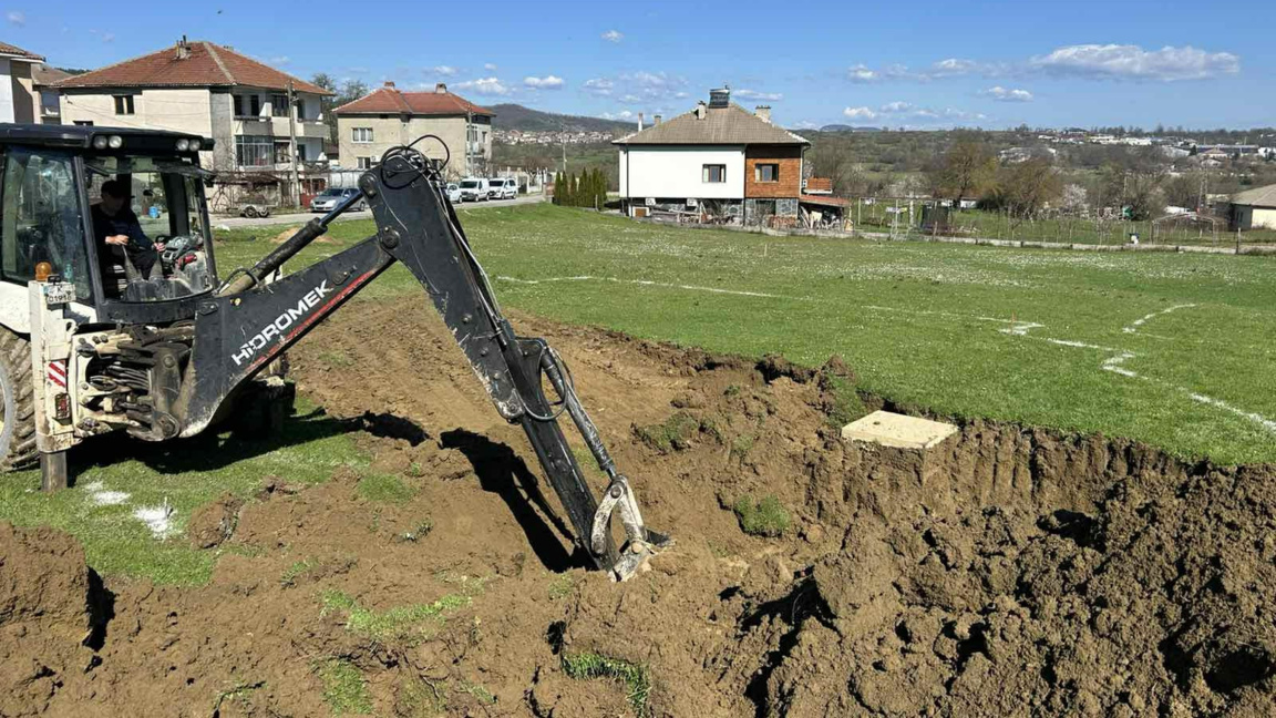 По църквата в Кирково вече се работи