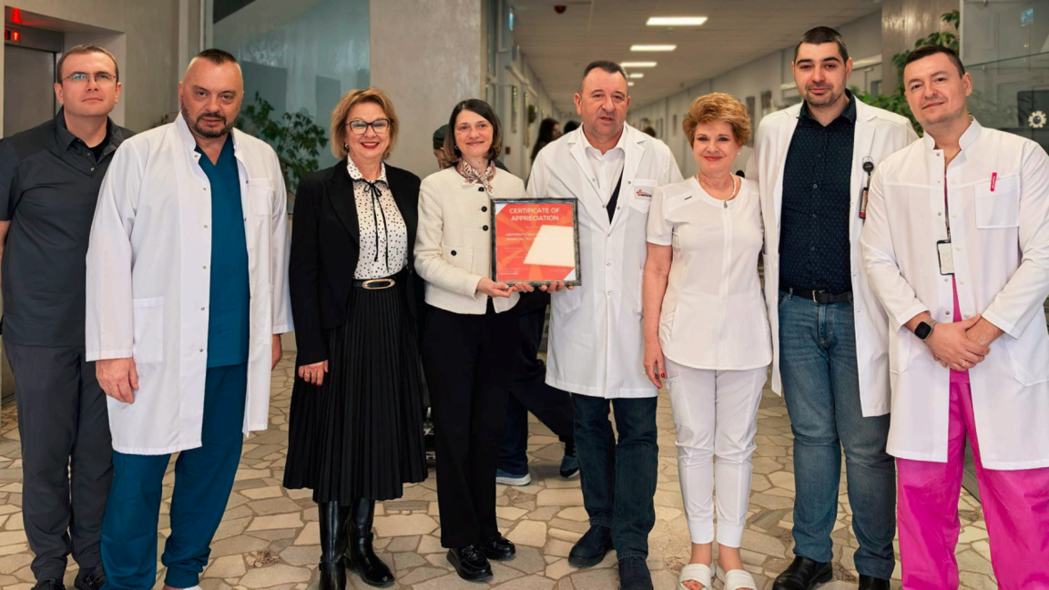 Skopje a récompensé l'hôpital "Pirogov" pour l'aide aux blessés de Kocani