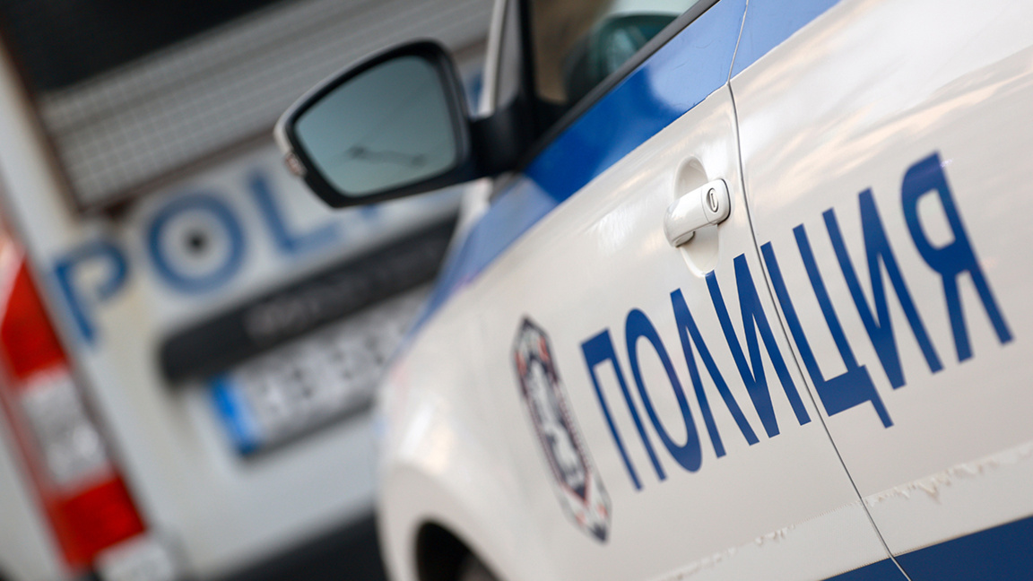 полиция полицейски автомобил тел. 112