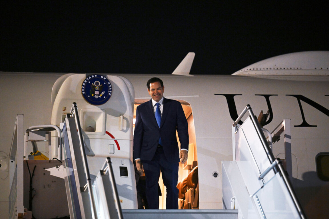 Марко Рубио пристига в Анталия за срещата на външните министри на НАТО, 14 май 2025 г.