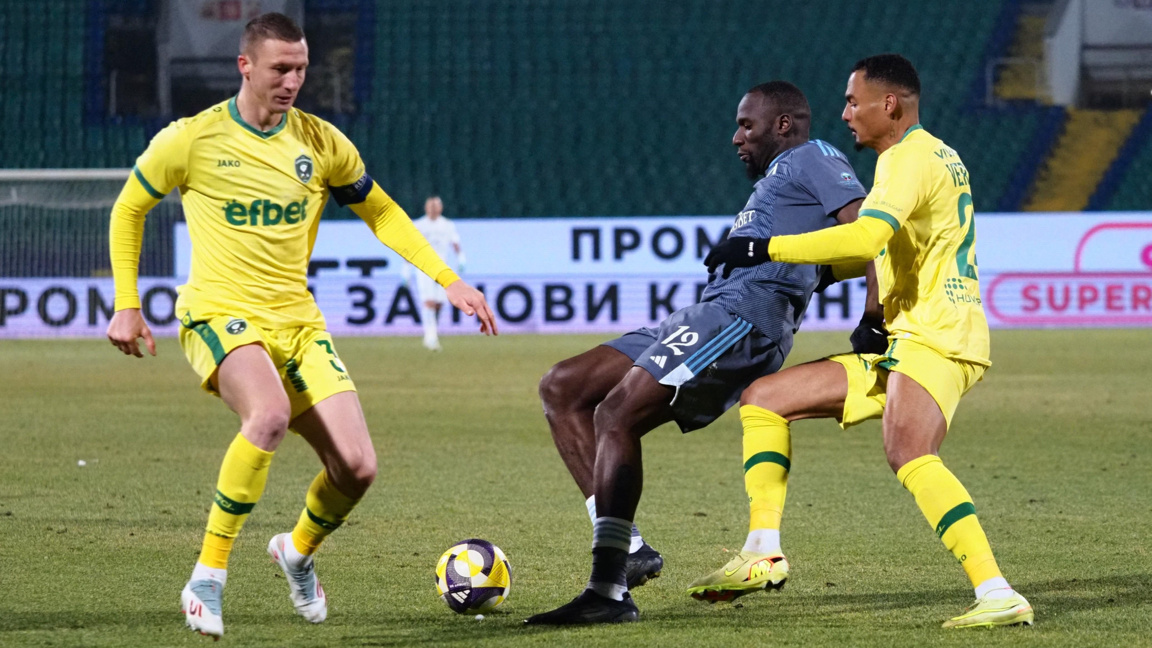 Левски и Лудогорец продължават битката за първото място