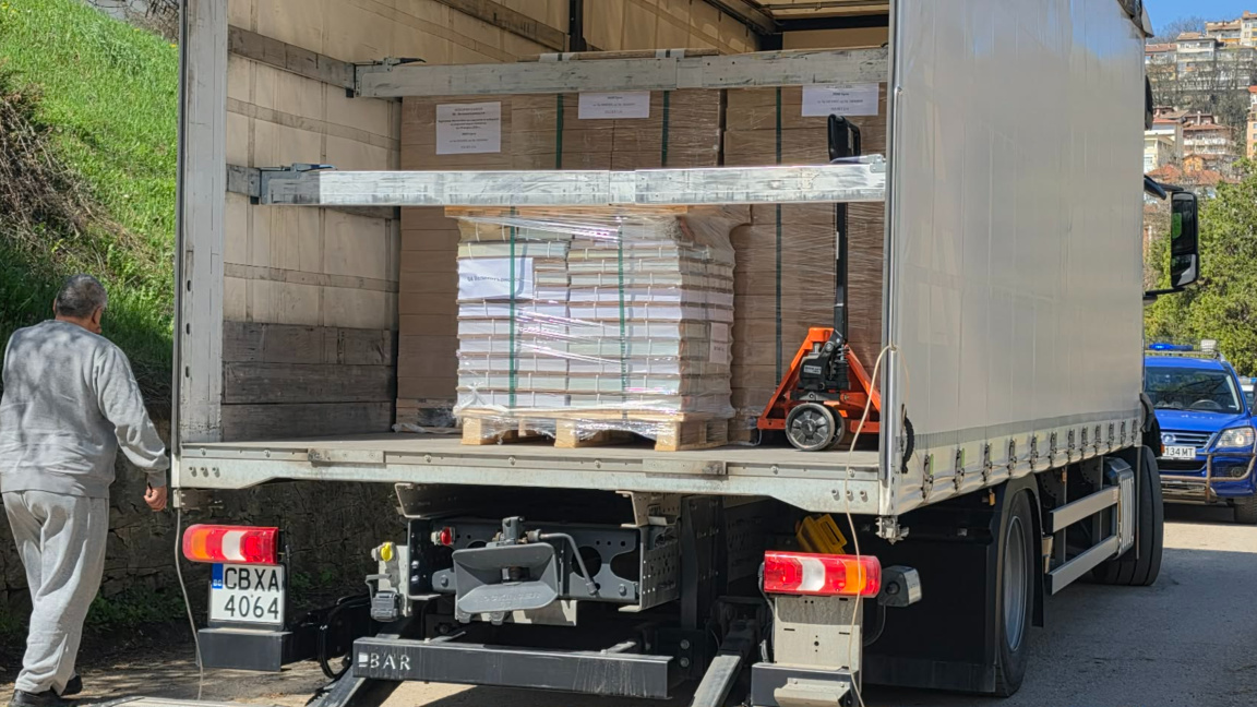 Във Велико Търново бяха доставени 180 хиляди бюлетини за вота на 19 април