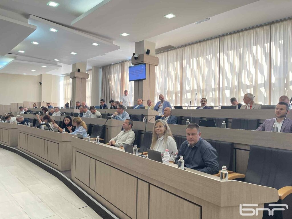 200 нови паркоместа ще бъдат обособени в жк "Възраждане"/ОБНОВЕНА/