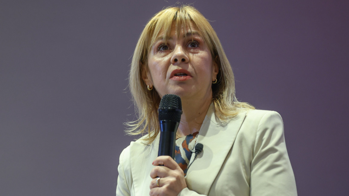 Людмила Елкова