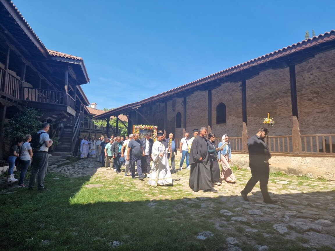 L'icône "Marie Porte-du-Ciel" exposée au monastère de Rojen...