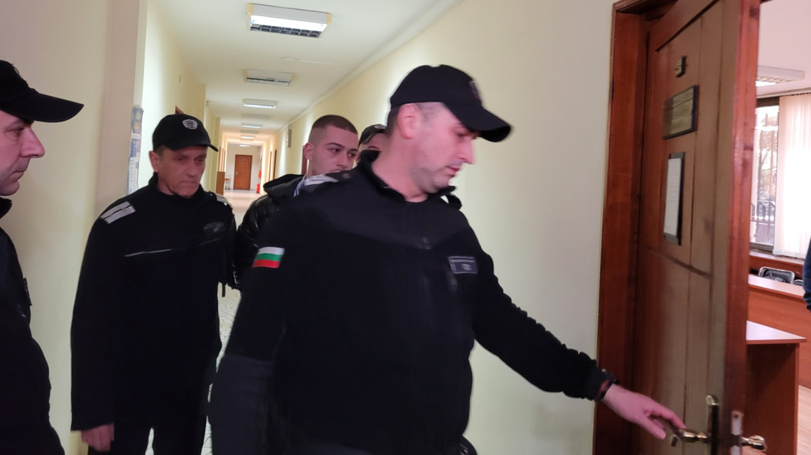 Оставиха в ареста Никола Бургазлиев за инцидента  с АТВ в Сл. бряг