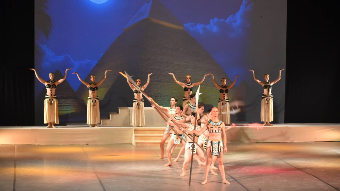 Спектакълът „Балетът в операта“ на сцената на Бургаската опера