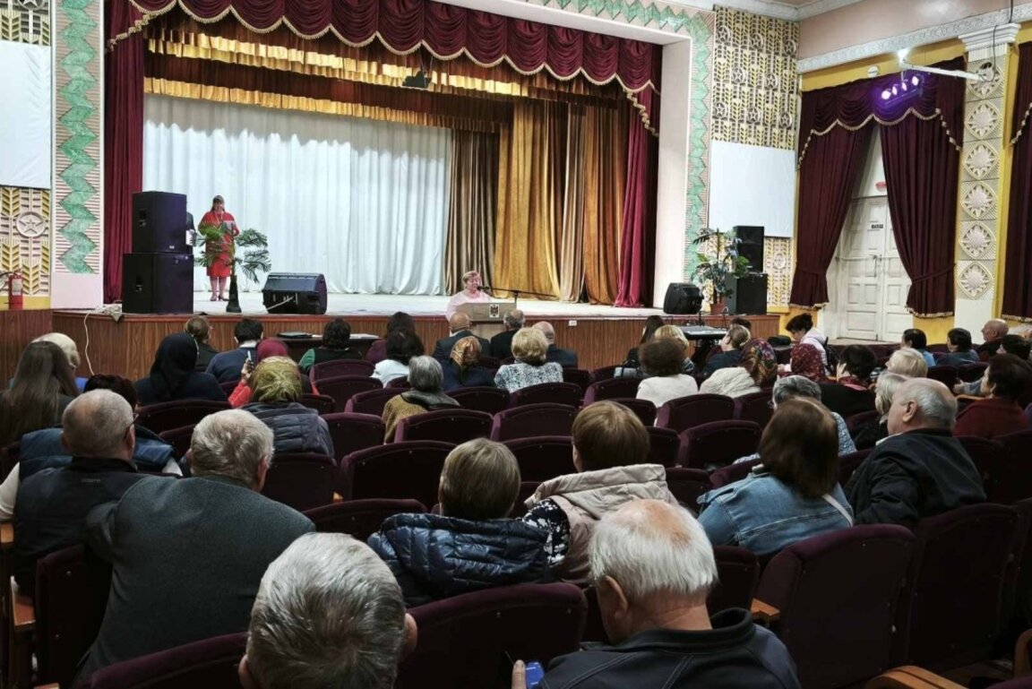 В Тараклия отбелязаха Международния ден на възрастните хора с  литературно четене и концерт