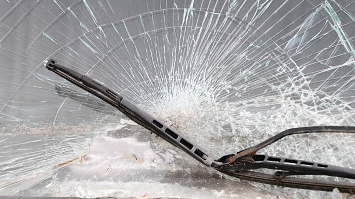  Млад шофьор се заби в дърво край с. Подслон, 16-годишно момиче е в болница