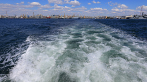 Руските сили с атаки срещу кораби до украински пристанища в Черно море