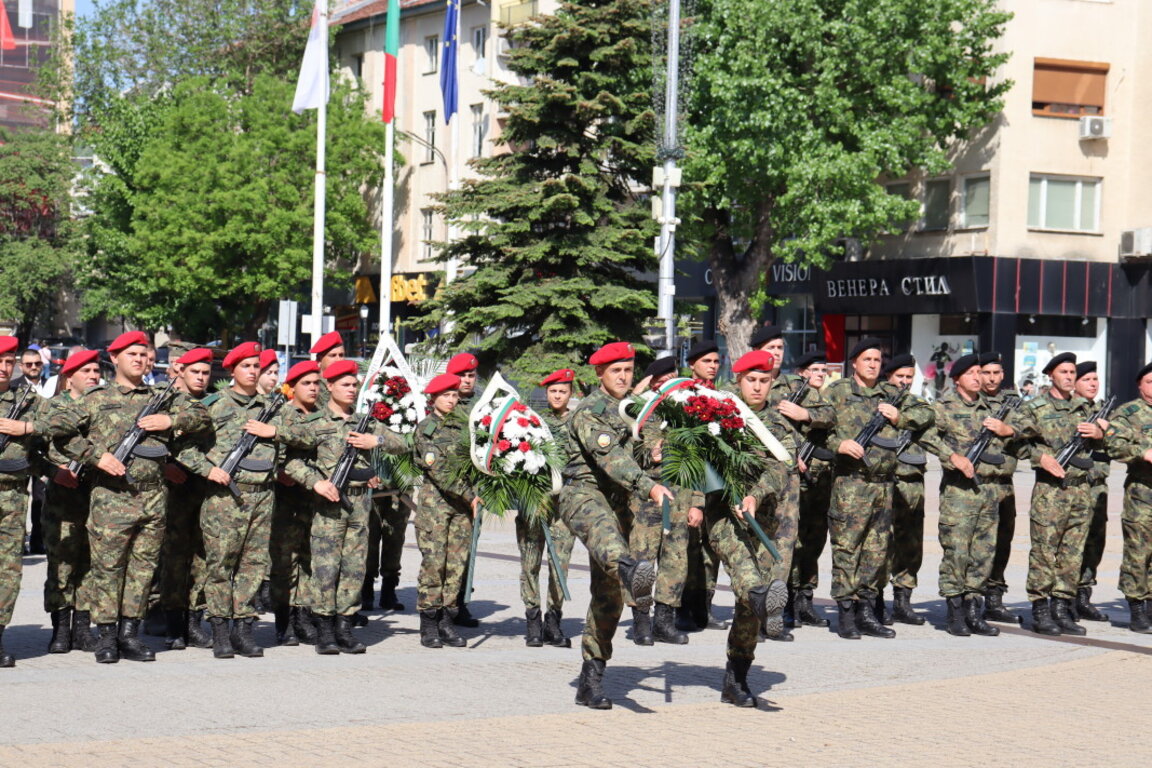 Хасково тържествено празнува 6 май