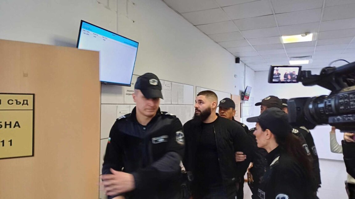 При закрити врата започна делото "Дебора", следват разпити