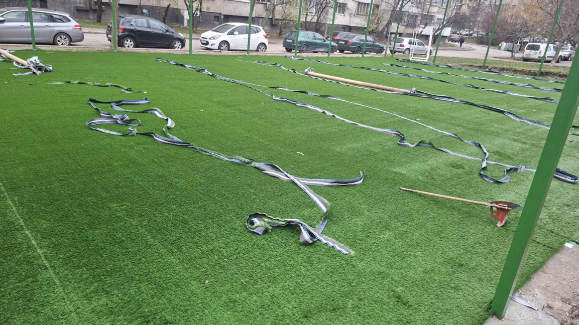Реновират футболното игрище в кв. "Овча купел"1