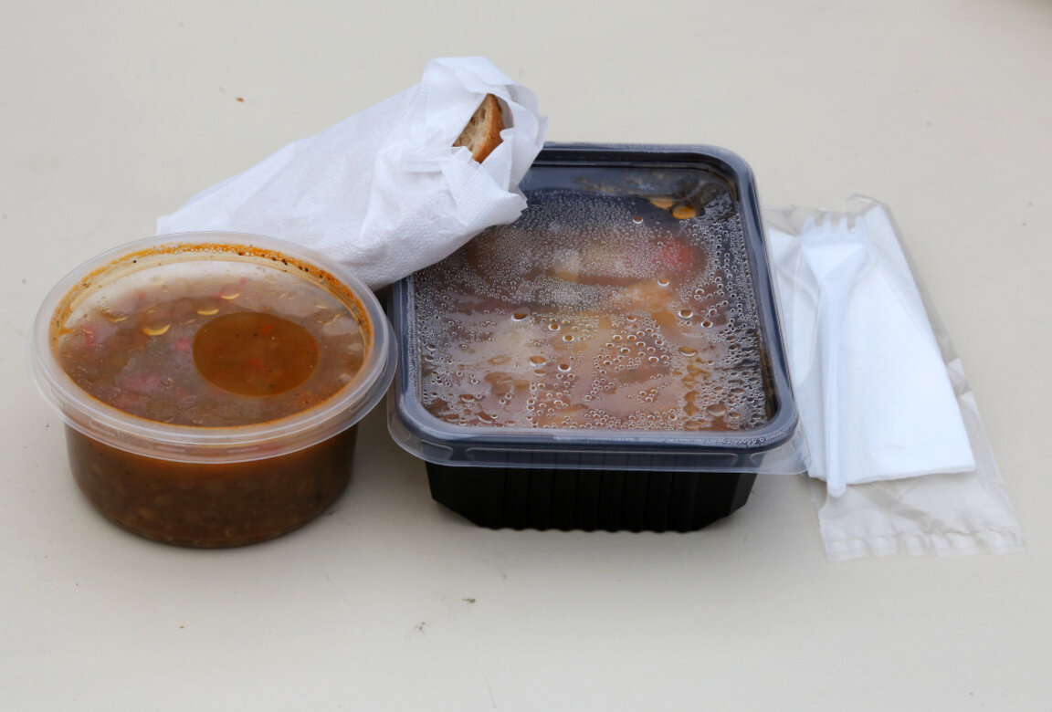 300 нуждаещи се от община Кюстендил ще получават топъл обяд до октомври 2025 г.