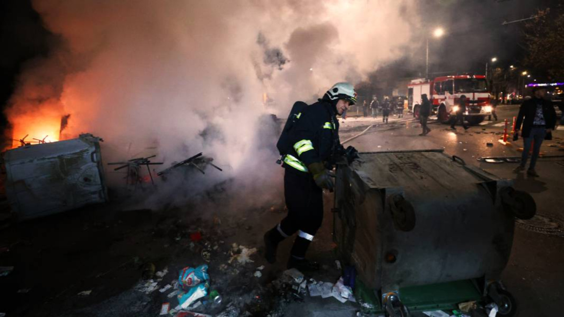 Хиляди протестиращи в София и страната поискаха край на корупцията