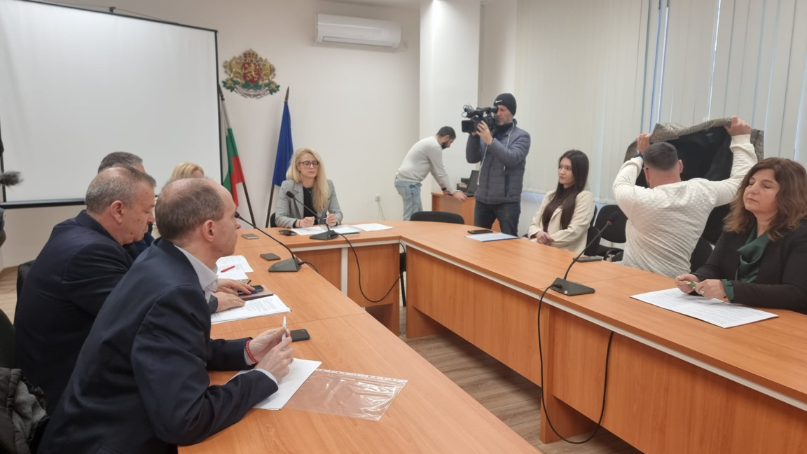 Няма да има повторно засичане на електромерите в ямболските села, въпреки жалби