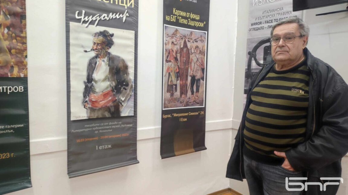 Петър Пецин показва запомнящи се плакати от изложби на Градската галерия