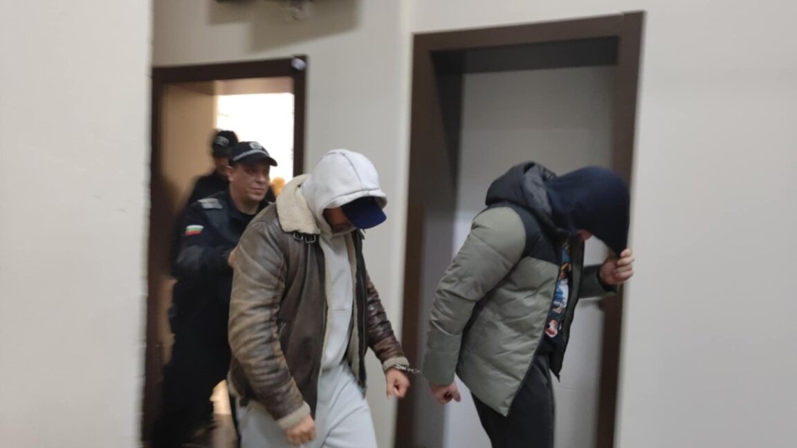 Старозагорският окръжен съд остави в ареста обвиняемите за кражба на 7 тона дизелово гориво