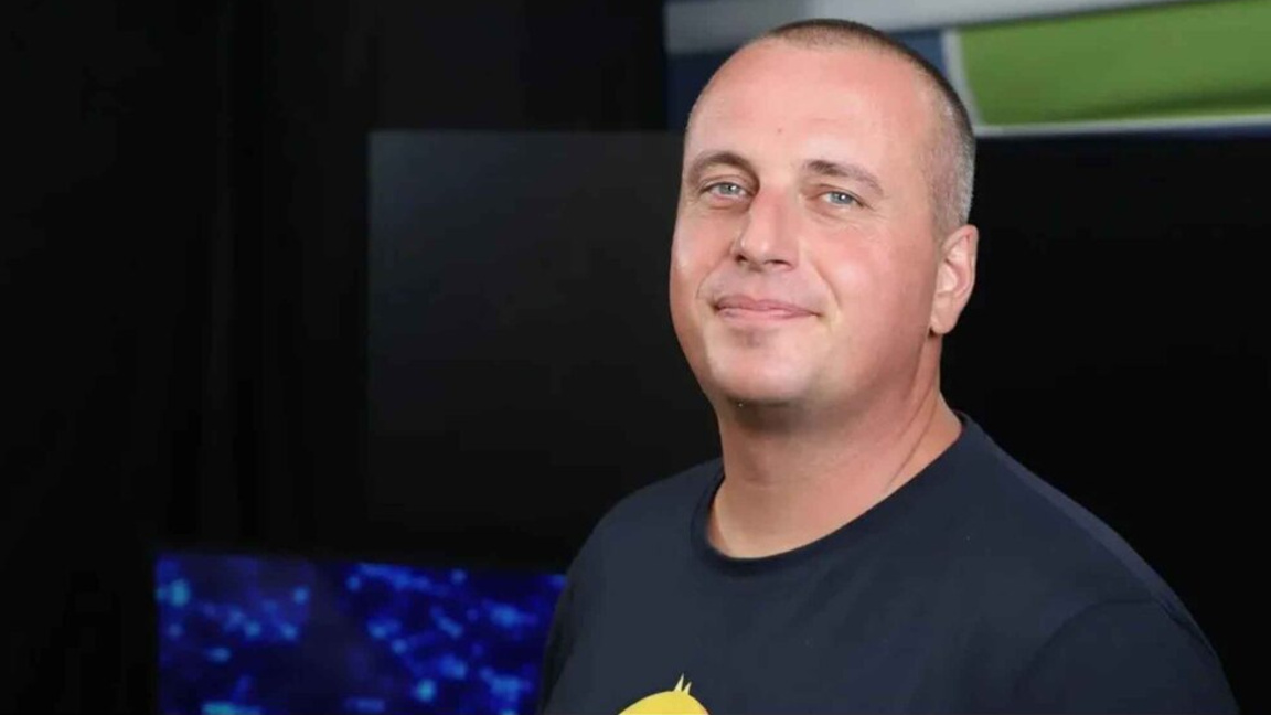 Ал. Стоянов: Тоталитарно наследство е писмеността ни да бъде наричана славянска