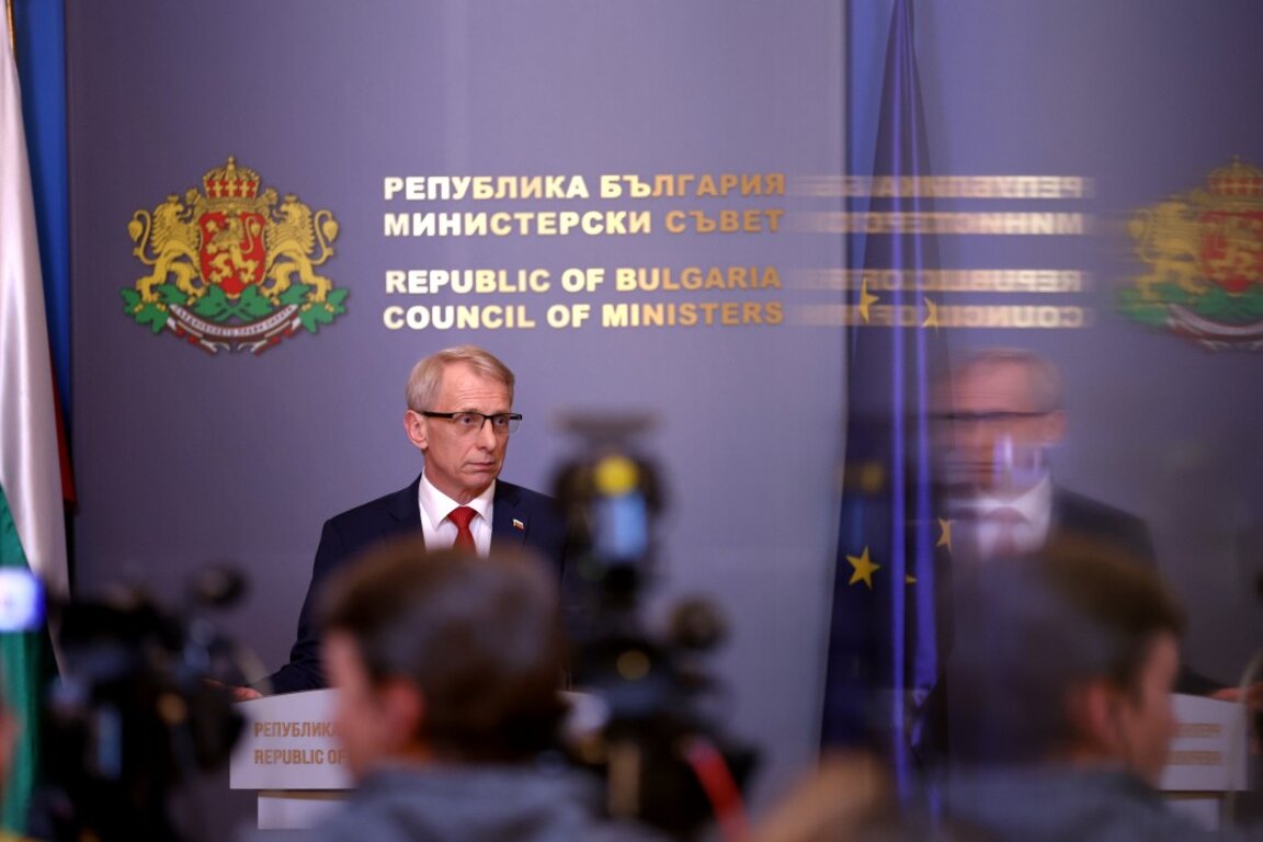 Премиерът Николай Денков дава брифинг в МС - 20 ноември 2023 г.
