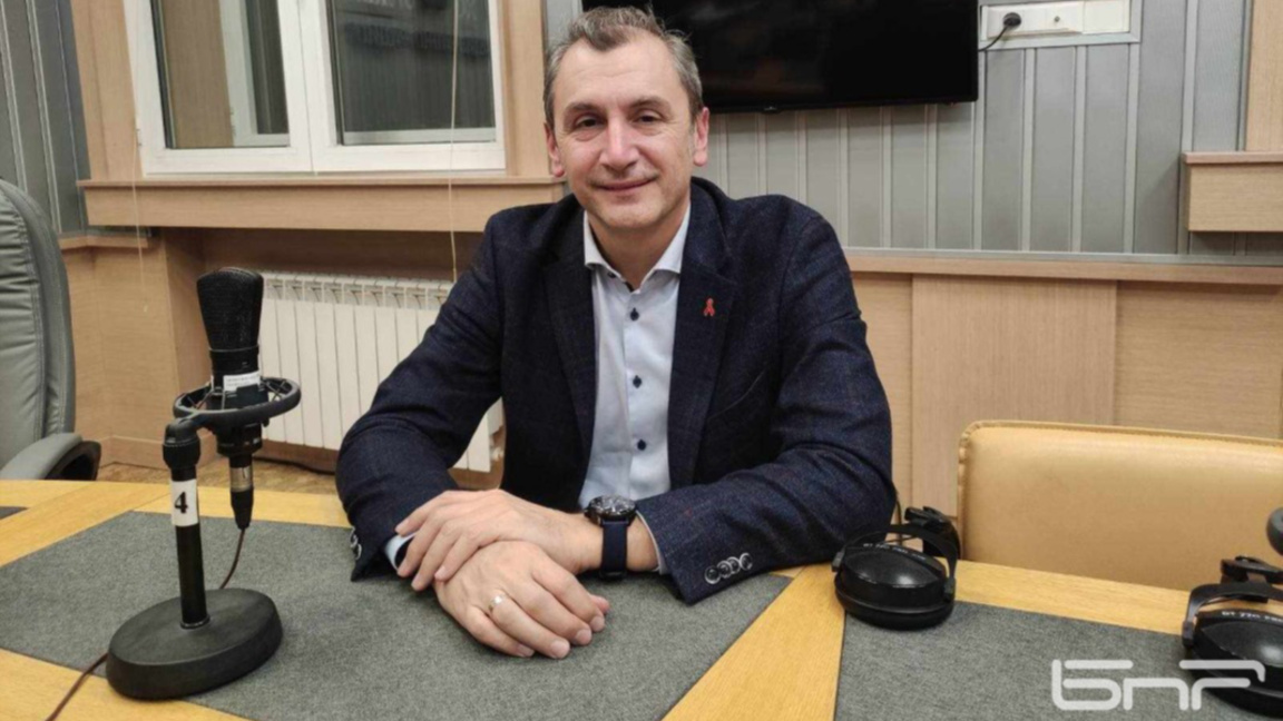 Доц. Михаил Околийски