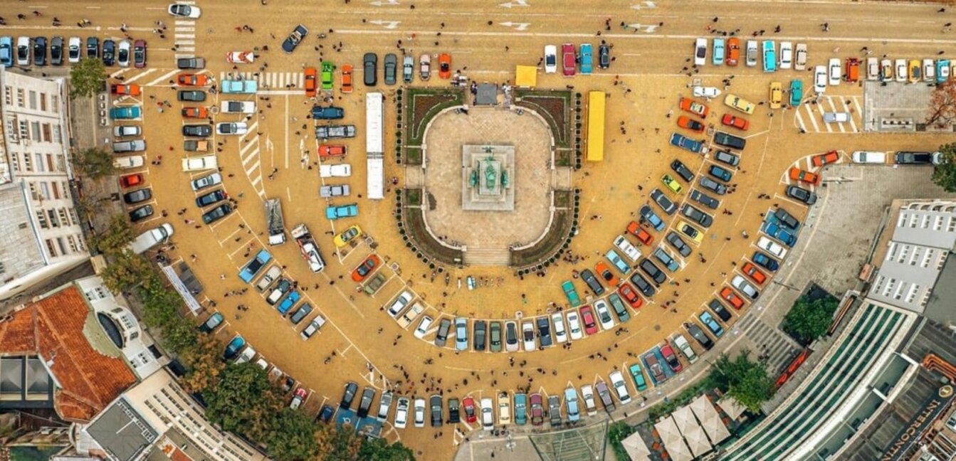 София е домакин на парад на ретро автомобили