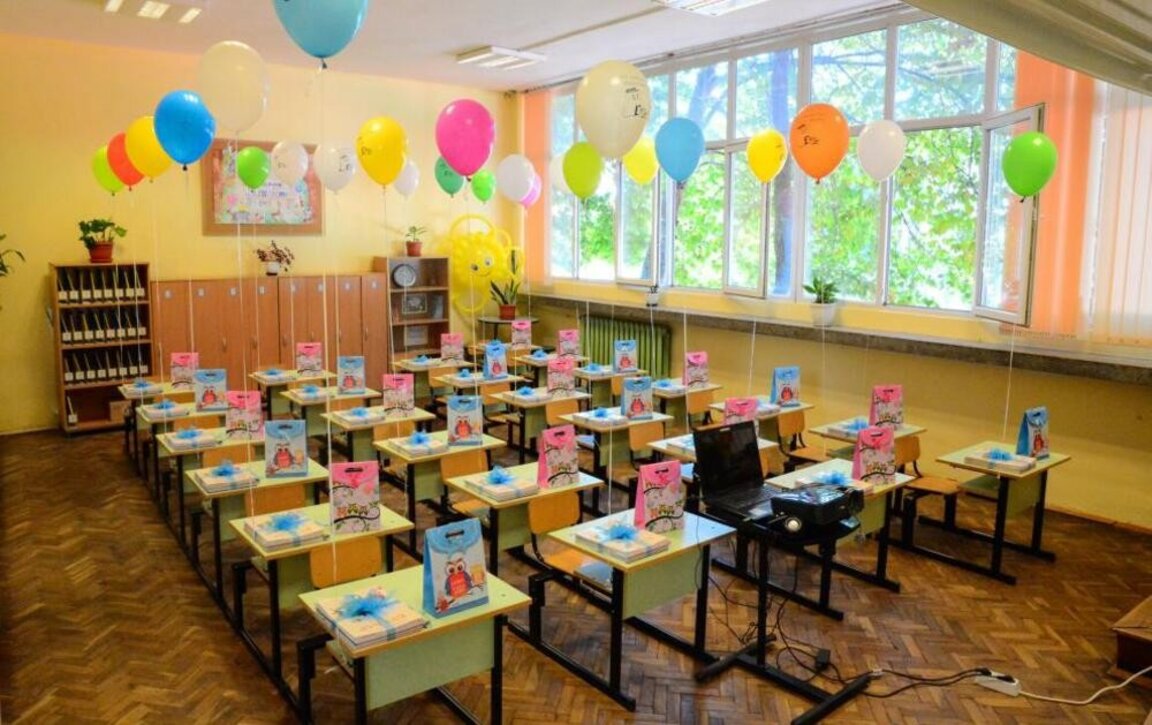 Около 720 000 ученици прекрачват училищния праг, 58 хил. са първокласниците