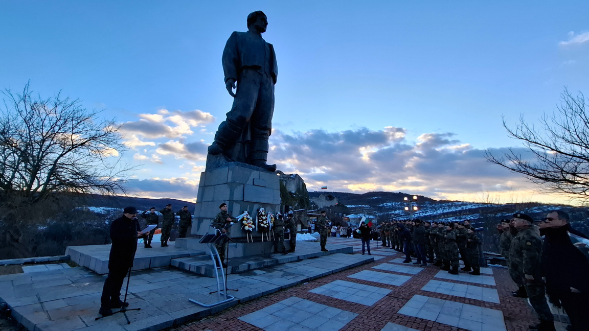 В Ловеч почетоха паметта на Васил Левски