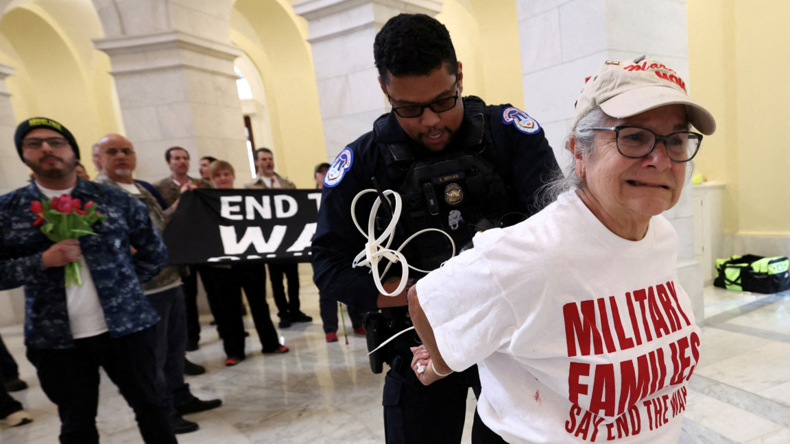 Над 60 задържани на протест срещу войната в Иран в US Конгреса