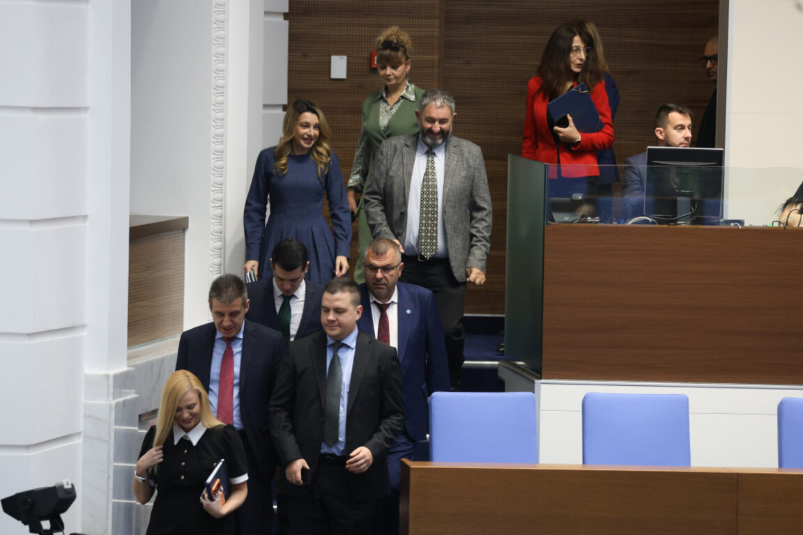 Halk Meclisi, “Lukoi” ile ilgili değişiklikler hakkında Cumhurbaşkanı’nın veto kararını reddetti