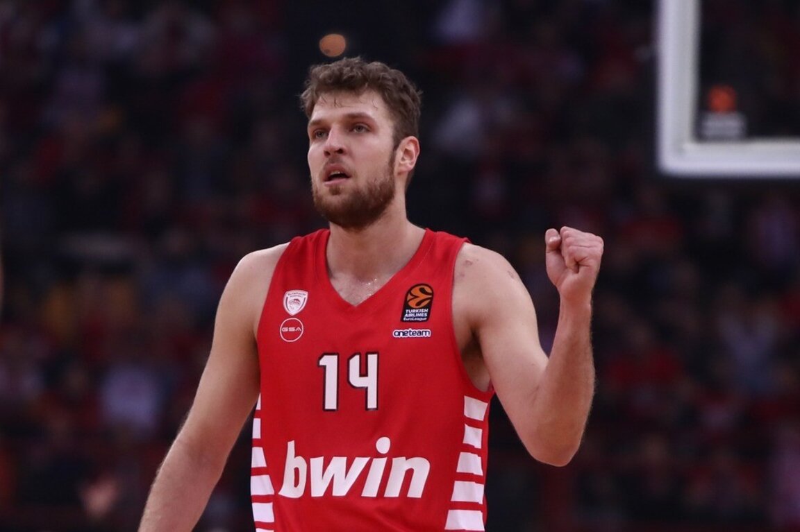 Aleksandar Vezenkov