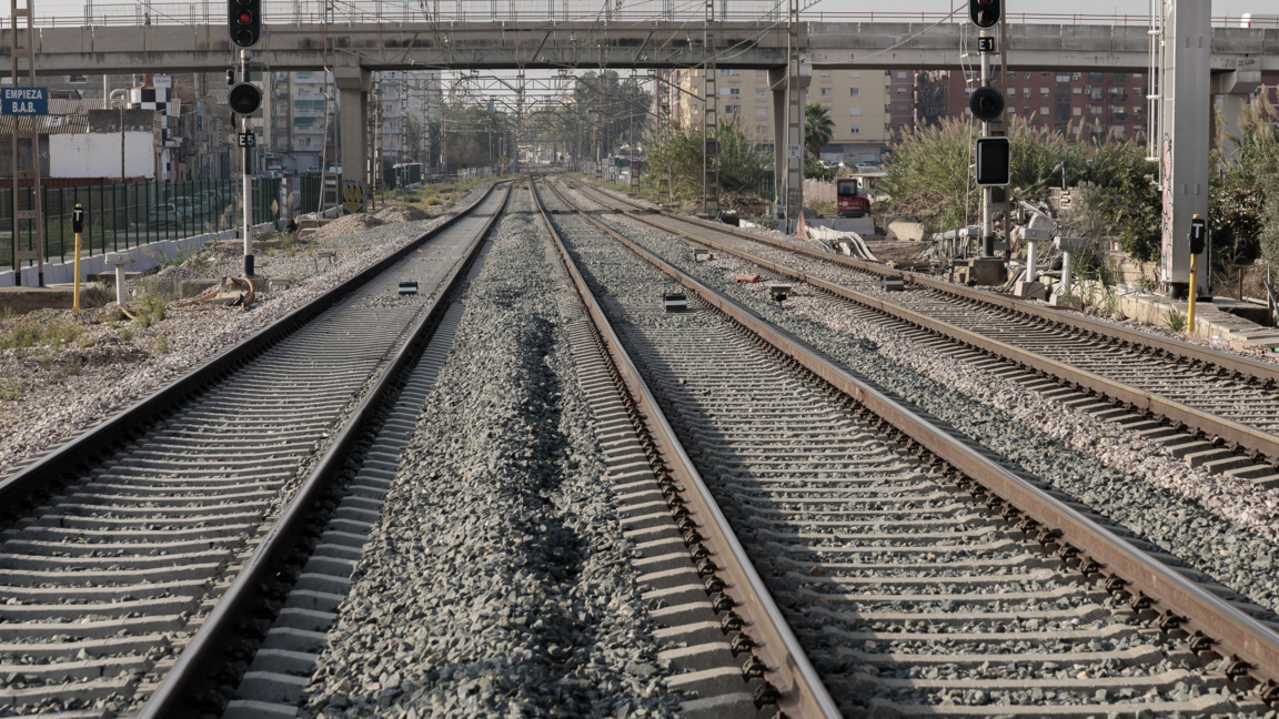 Проучва се възможността за високоскоростен влак между Билбао и Сантандер