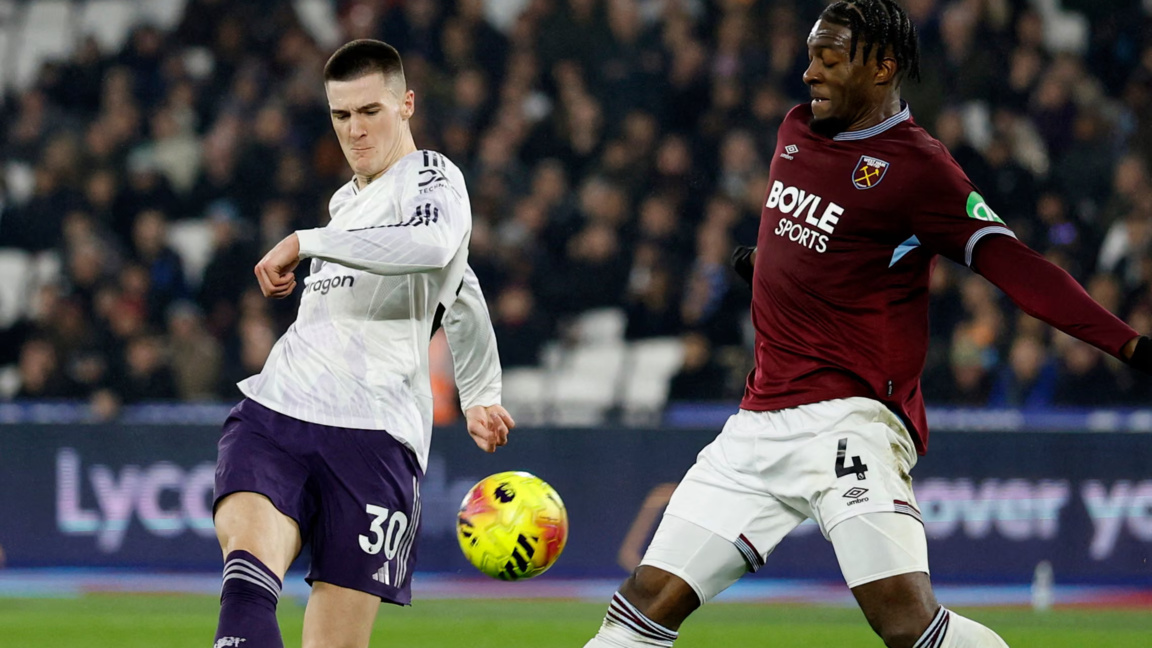 Бенямин Шешко спаси Манчестър Юнайтед срещу Уест Хям