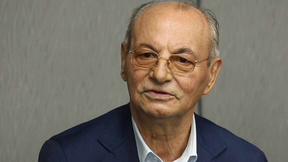 Ахмед Доган