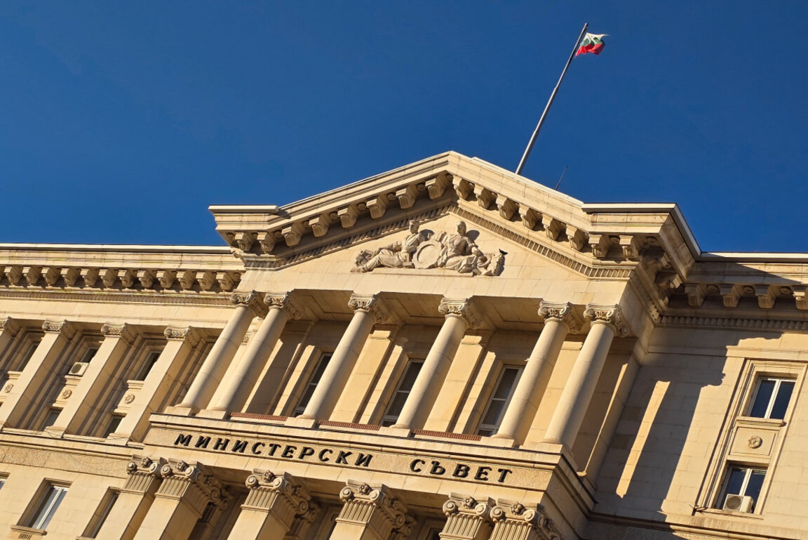 Извънредно заседание на Тристранния съвет  е насрочено за утре от 10:00 ч.